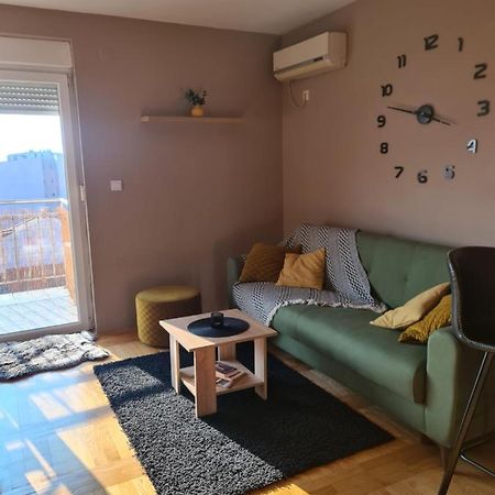 Apartman *Joy* Osijek Exteriör bild