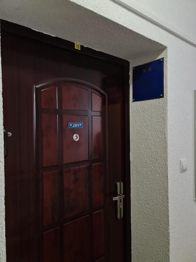 Apartman *Joy* Osijek Exteriör bild
